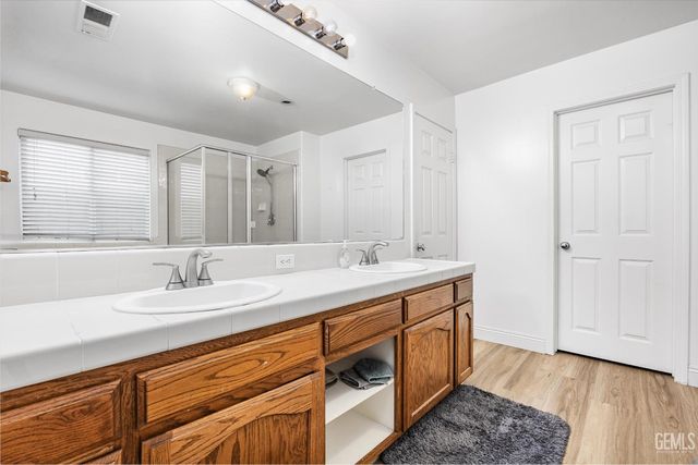 9007 Broadway Avenue, Bakersfield, CA 93311