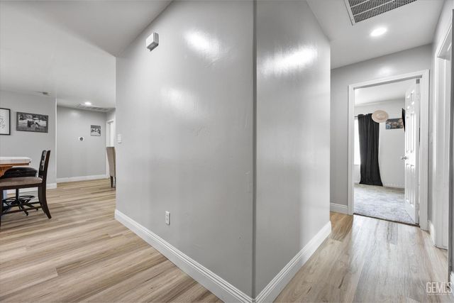 9007 Broadway Avenue, Bakersfield, CA 93311