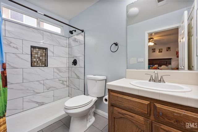 9007 Broadway Avenue, Bakersfield, CA 93311