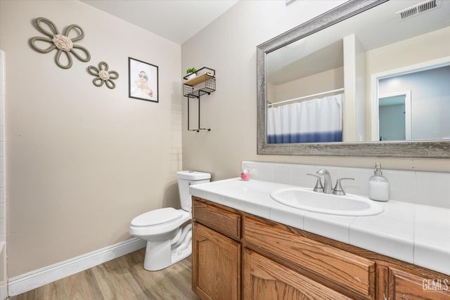 9007 Broadway Avenue, Bakersfield, CA 93311