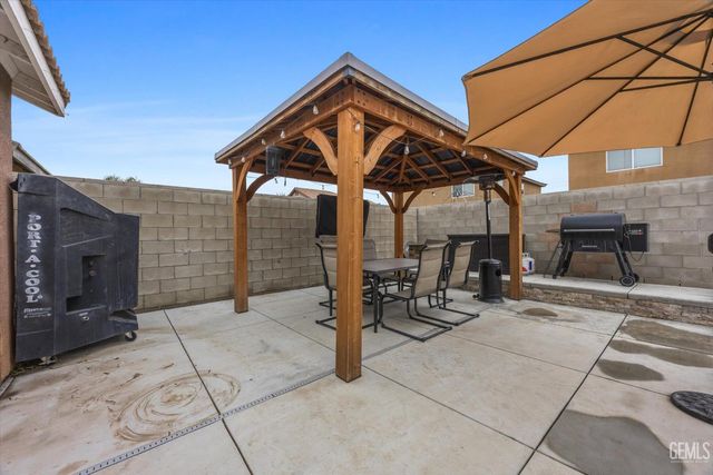 9007 Broadway Avenue, Bakersfield, CA 93311