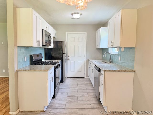 1709 S 4th Street, Broken Arrow, OK 74012