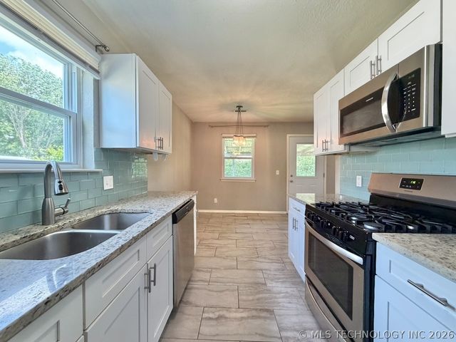 1709 S 4th Street, Broken Arrow, OK 74012