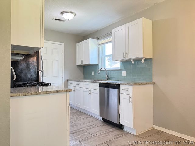 1709 S 4th Street, Broken Arrow, OK 74012