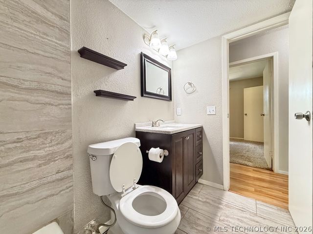 1709 S 4th Street, Broken Arrow, OK 74012