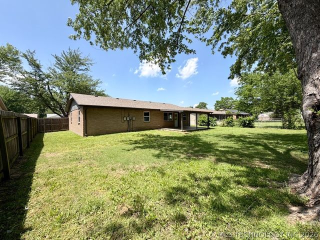 1709 S 4th Street, Broken Arrow, OK 74012