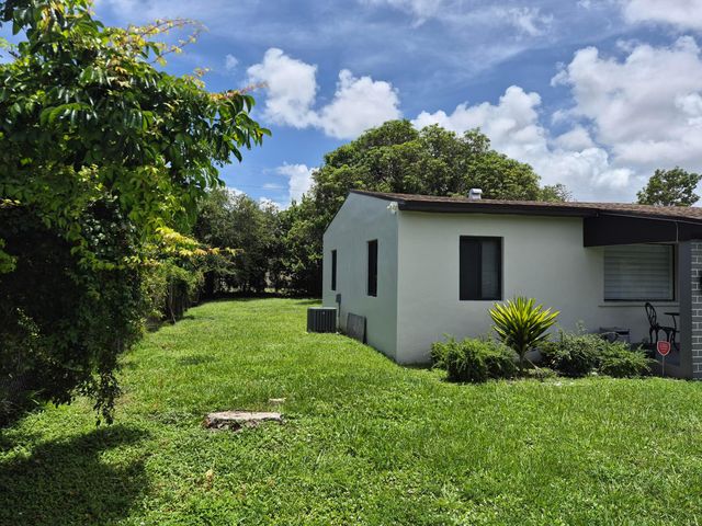 1760 NW 88th Street, Miami, FL 33147