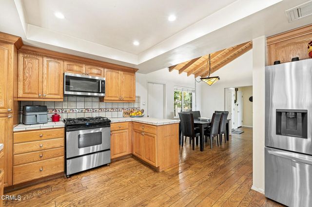 1480 E Glenoaks Boulevard, Glendale, CA 91206