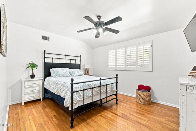 1480 E Glenoaks Boulevard, Glendale, CA 91206