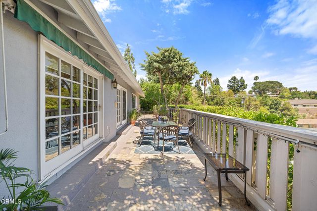 1480 E Glenoaks Boulevard, Glendale, CA 91206
