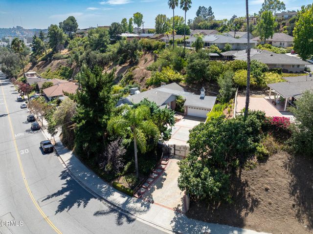 1480 E Glenoaks Boulevard, Glendale, CA 91206
