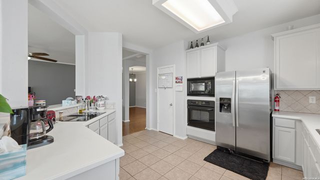 2142 BELVEDERE CT, New Braunfels, TX 78130