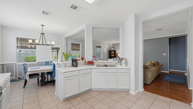 2142 BELVEDERE CT, New Braunfels, TX 78130
