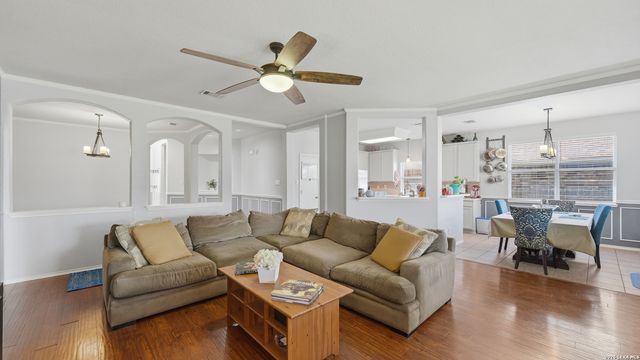 2142 BELVEDERE CT, New Braunfels, TX 78130
