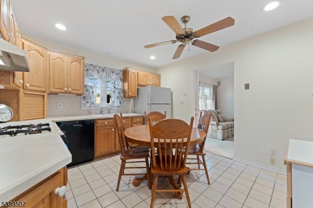 123 Edgewood Ter, South Bound Brook Boro, NJ 08880