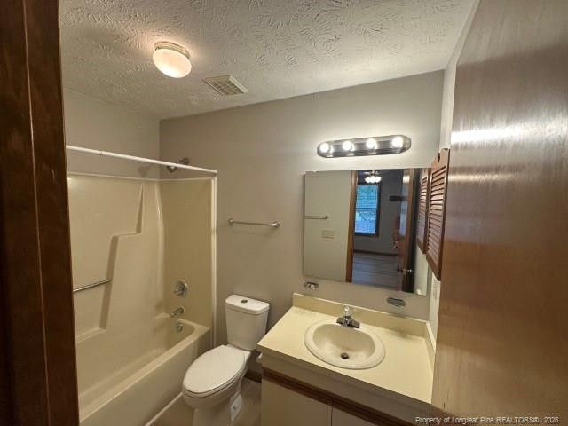1160 Windham Court, Fayetteville, NC 28303