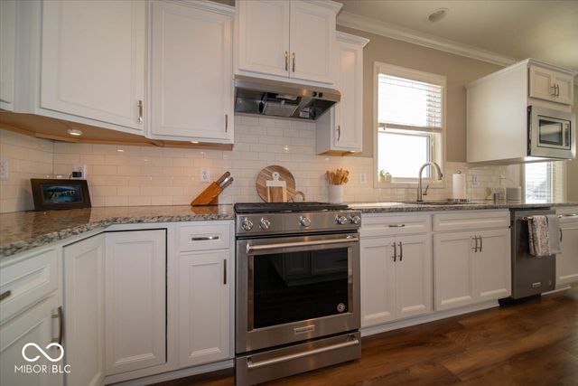 555 Harstad Boulevard, Westfield, IN 46074