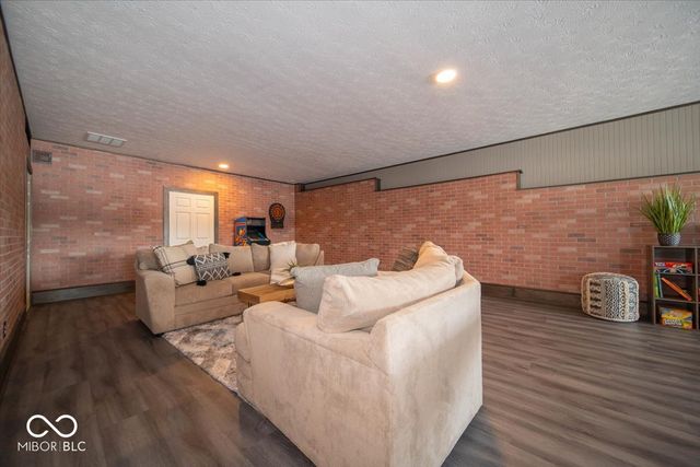 555 Harstad Boulevard, Westfield, IN 46074