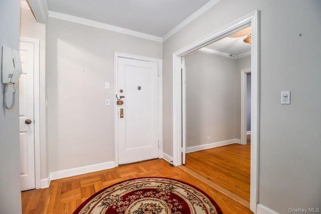 1 Midland Gardens Units 3C & 3D, Bronxville, NY 10708