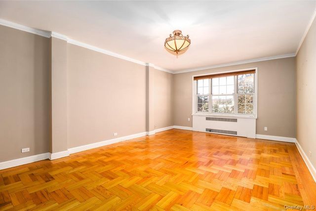 1 Midland Gardens Units 3C & 3D, Bronxville, NY 10708