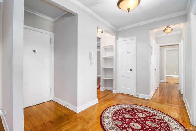 1 Midland Gardens Units 3C & 3D, Bronxville, NY 10708