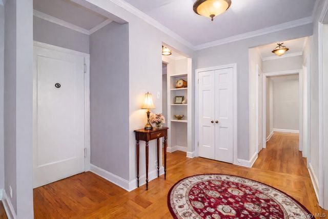 1 Midland Gardens Units 3C & 3D, Bronxville, NY 10708