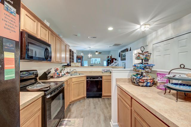 5222 Fernland Way, North Charleston, SC 29420