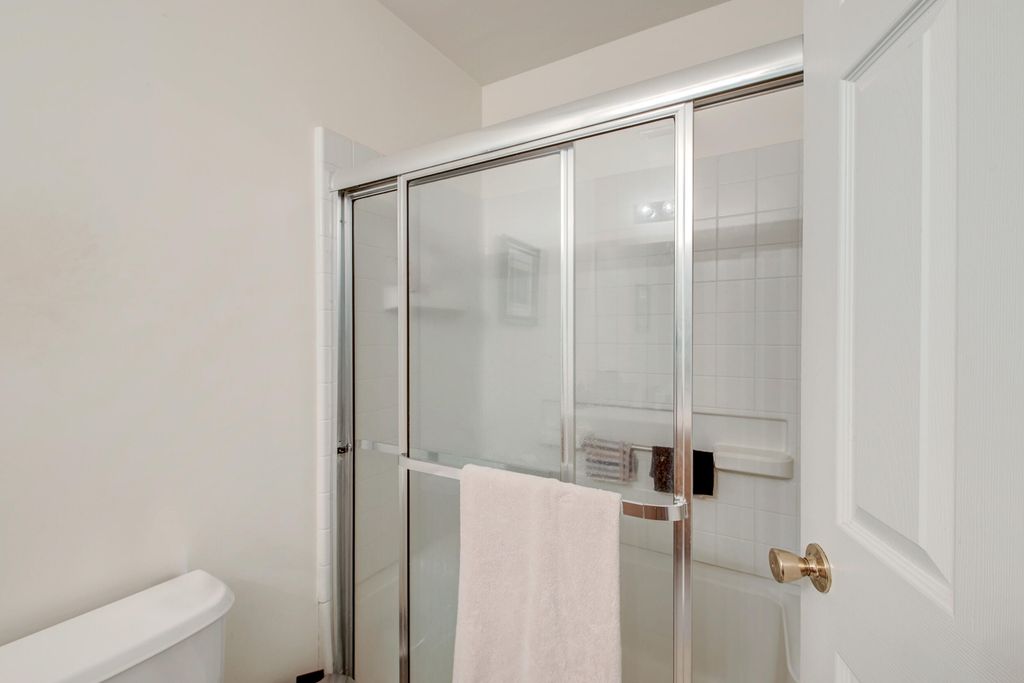 Image 18 of property listing at 5222 Fernland Way, North Charleston, SC 29420