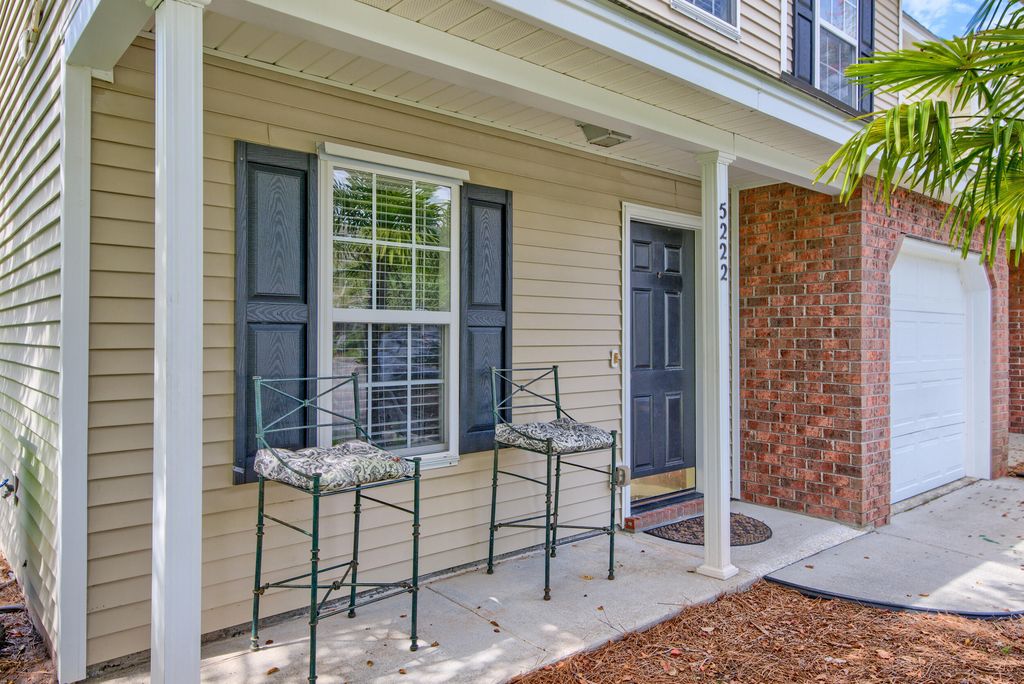 Image 2 of property listing at 5222 Fernland Way, North Charleston, SC 29420