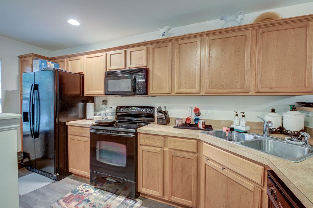 Image 31 of property listing at 5222 Fernland Way, North Charleston, SC 29420