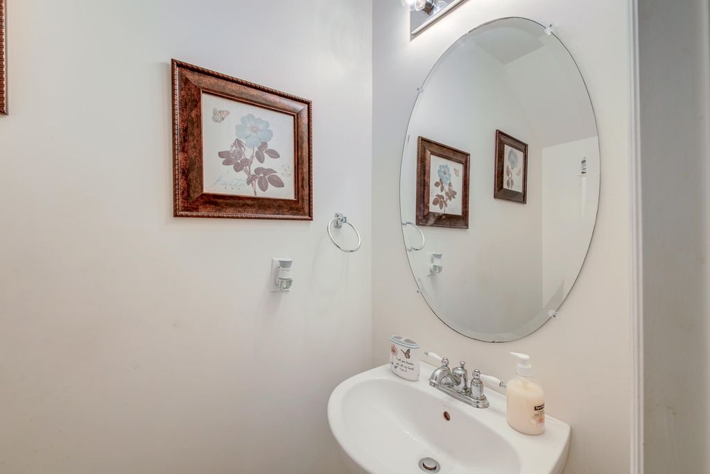 Image 34 of property listing at 5222 Fernland Way, North Charleston, SC 29420