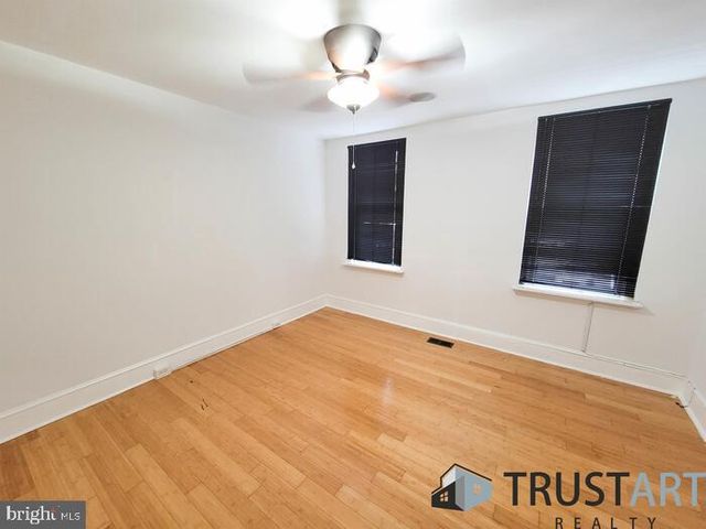 2444 S FAIRHILL ST, Philadelphia, PA 19148