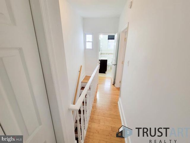 2444 S FAIRHILL ST, Philadelphia, PA 19148