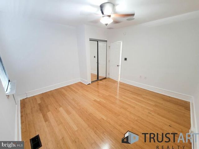 2444 S FAIRHILL ST, Philadelphia, PA 19148