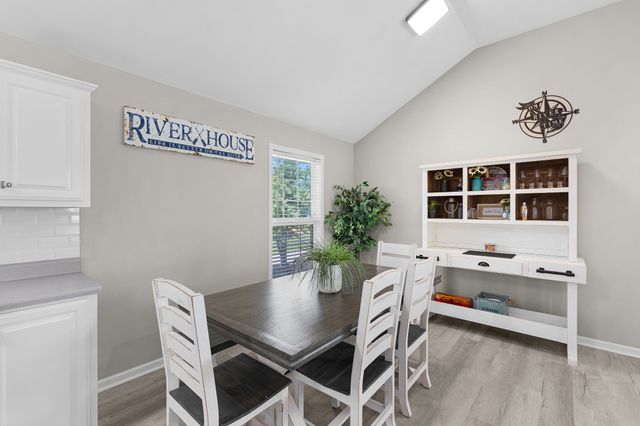 958 Pevahouse Camp Lane, Decaturville, TN 38329