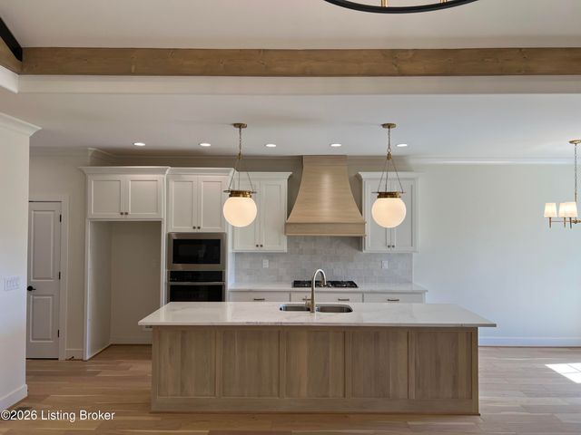 2906 Travis French Trail, Fisherville, KY 40023