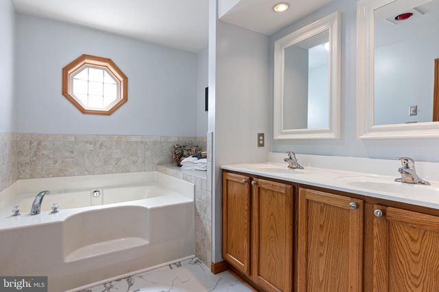 32 ARDEN RD, North East, MD 21901