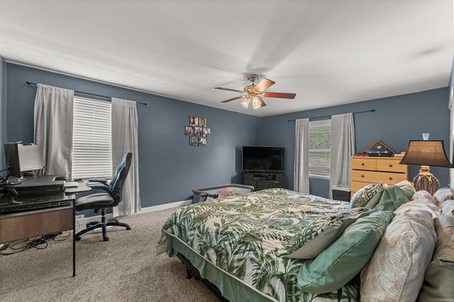 431 NEWPORT Drive, Naperville, IL 60565