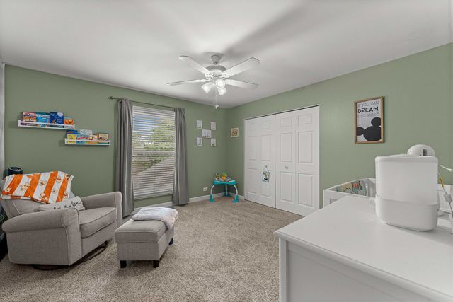 431 NEWPORT Drive, Naperville, IL 60565