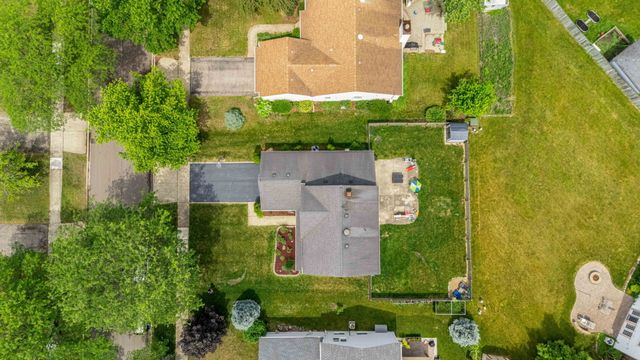431 NEWPORT Drive, Naperville, IL 60565