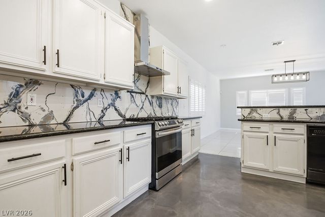 7285 Winding Creek Drive, Las Vegas, NV 89113