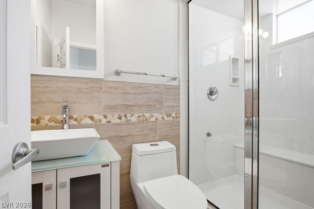 7285 Winding Creek Drive, Las Vegas, NV 89113