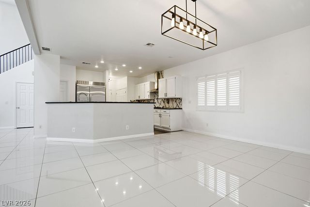 7285 Winding Creek Drive, Las Vegas, NV 89113