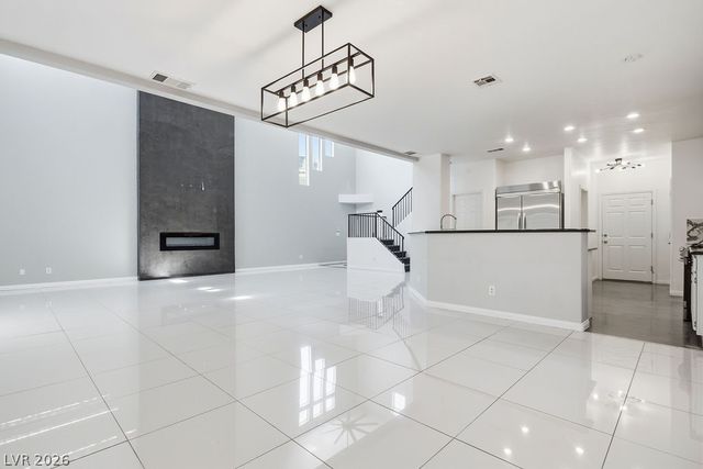 7285 Winding Creek Drive, Las Vegas, NV 89113