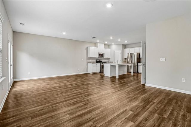 1939 Lanier Harbor Point, Buford, GA 30518