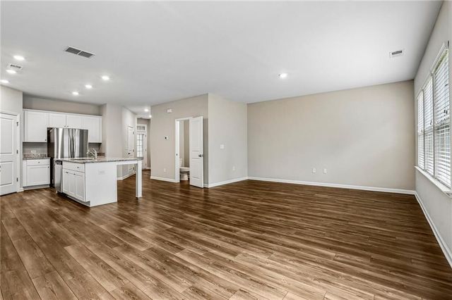 1939 Lanier Harbor Point, Buford, GA 30518