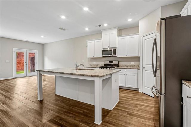 1939 Lanier Harbor Point, Buford, GA 30518