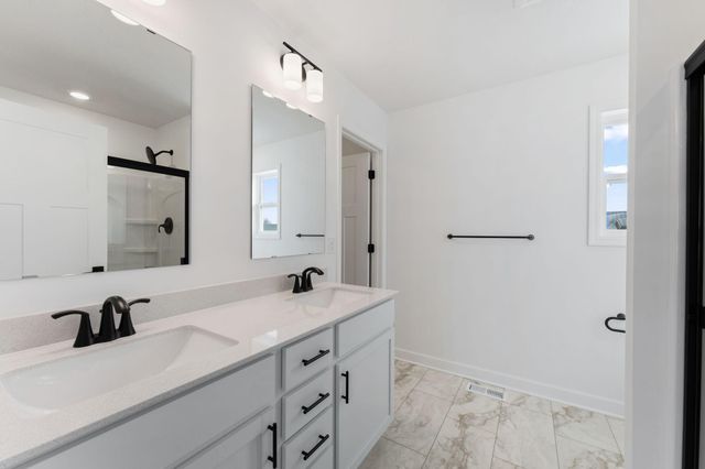 8595 Farmstead Avenue NE, Monticello, MN 55362