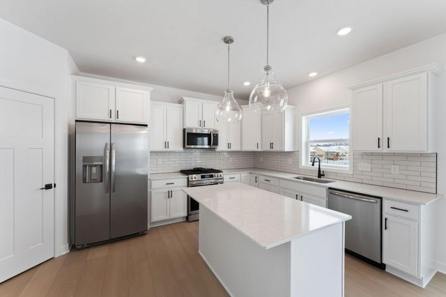 8595 Farmstead Avenue NE, Monticello, MN 55362