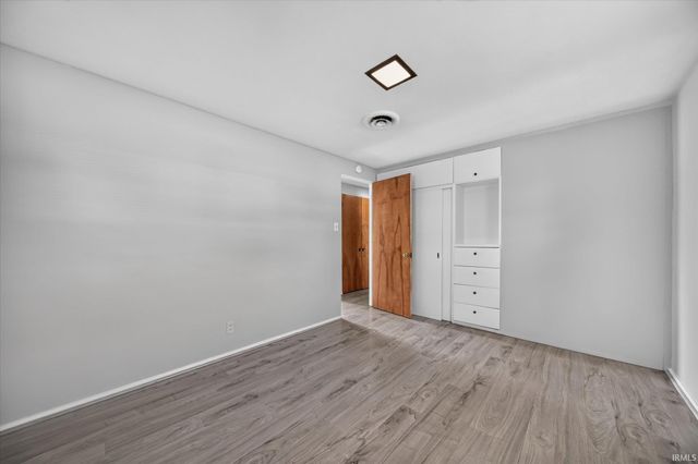 231 S Holiday Drive, South Bend, IN 46615